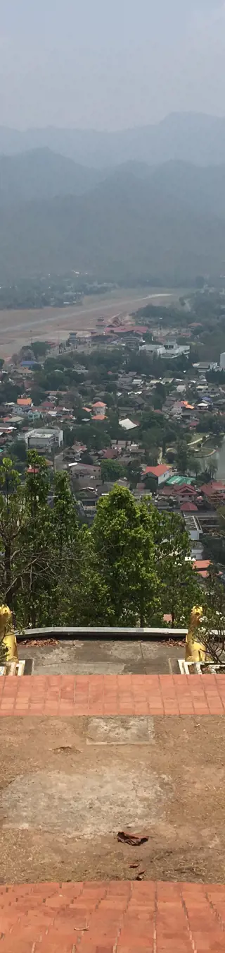 Spaziergang zum Tempel Wat Doi Kong Mu